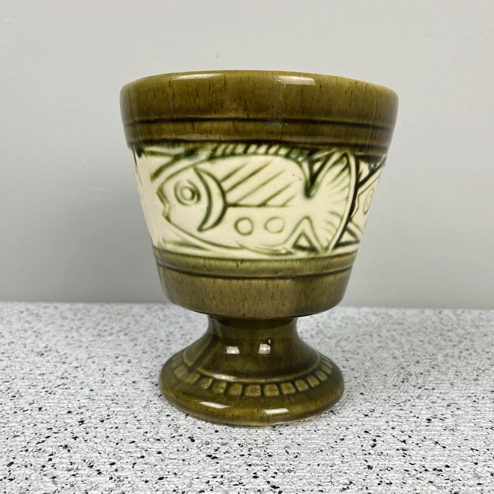 Vintage Mid Century‎ Avocado Green Pedestal Fish Pattern Pottery Planter 6.5